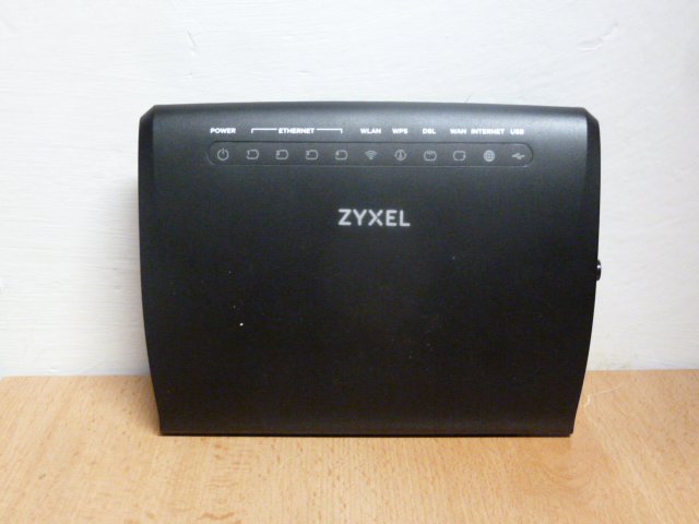 wifi-router-zyxel-vmg3312-troa.jpg